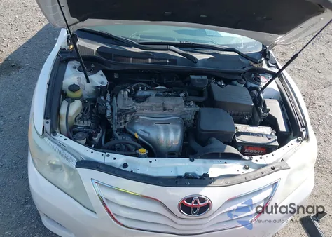 2011 Toyota Camry Le z USA, uszkodzony, nr VIN 4T4BF3EK2BR212575